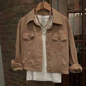 Kut from the Kloth tan cropped trucker Jacket NWOT